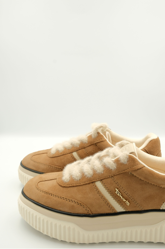 Женские кроссовки Tamaris. Комфортная подошва для ежедневных прогулок.